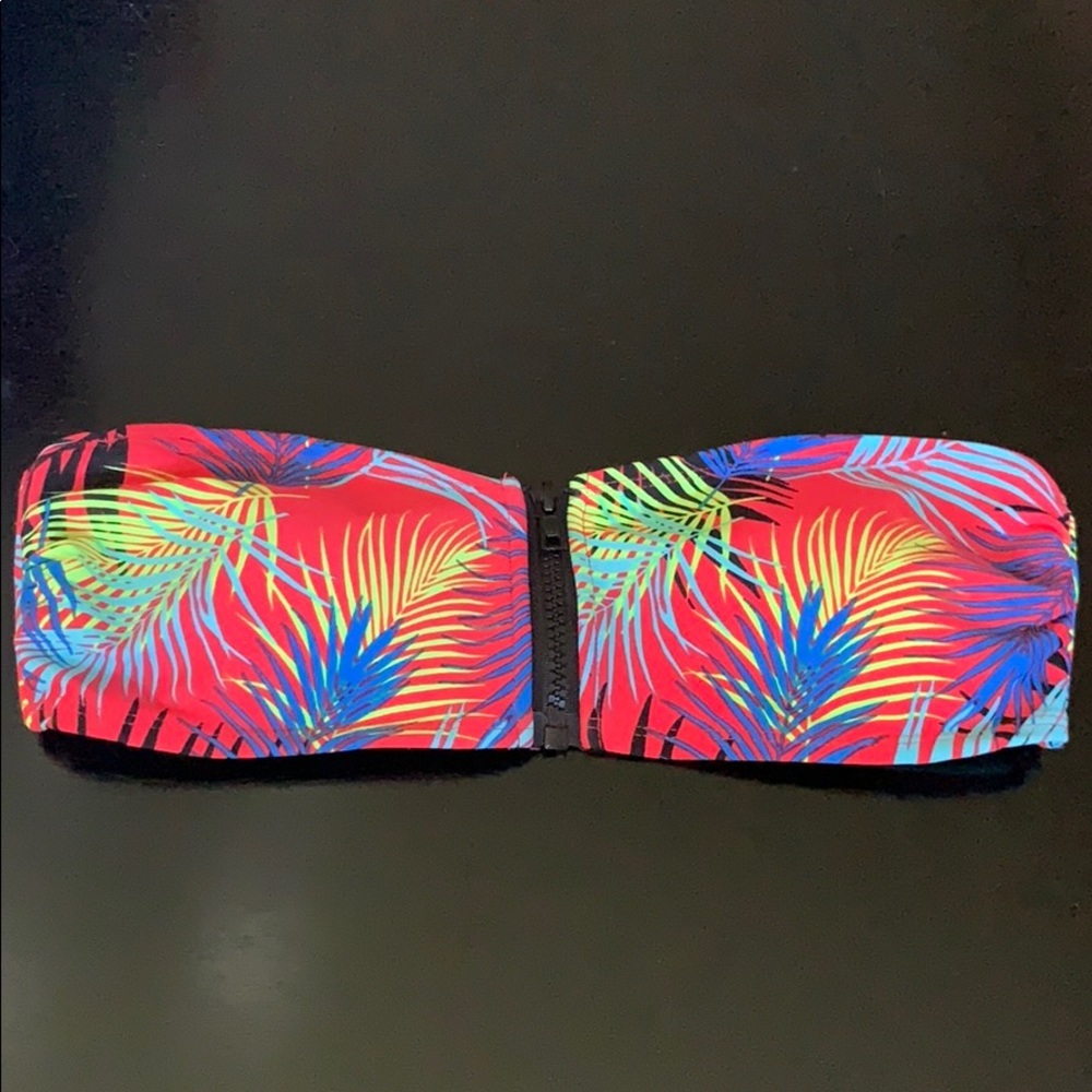 Zip Up Strapless Bikini Top